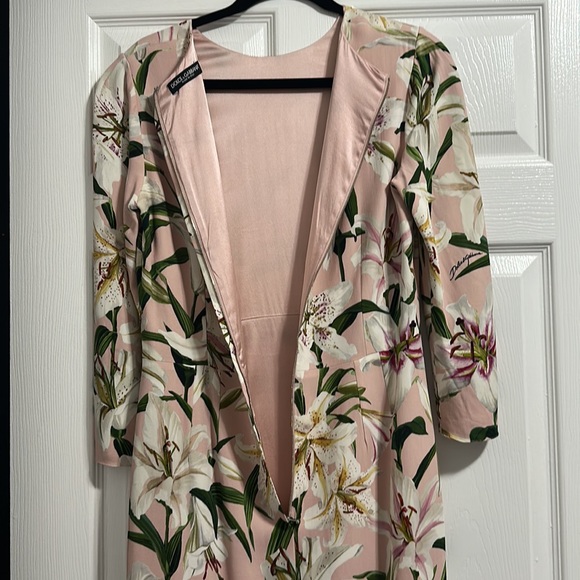 Dolce & Gabbana Light Pink Floral Midi Dress - Size 44 (US size 8) - Picture 5 of 10